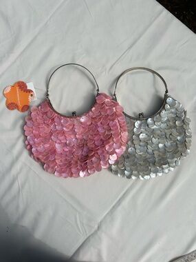 🐾2/$8- Expression NYC Pink and Silver shell bag bundle 2 pc.